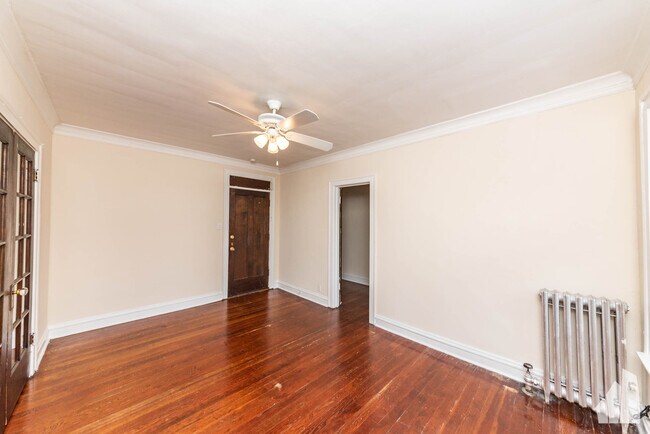 Building Photo - 4640 N Paulina St