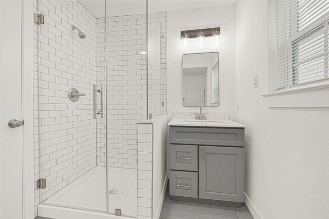 Foto del edificio - 6620 Lawndale St