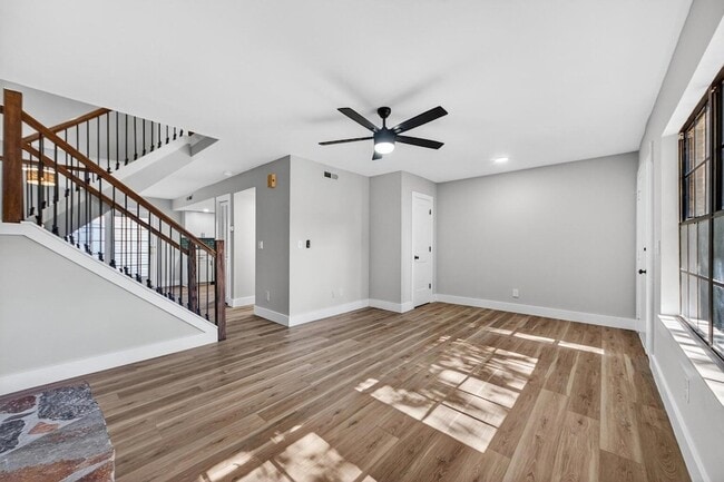 Foto del edificio - 2943 Cathedral Ln