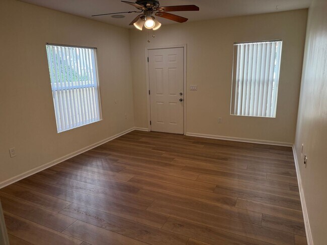 Foto del edificio - 4041 Georgia St