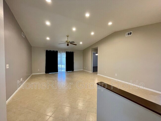 Building Photo - 4808 Hayride Ct