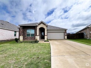 Building Photo - 745 Twinvale Dr