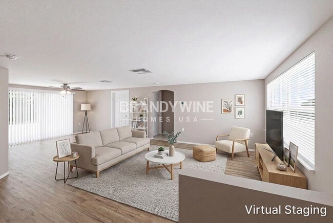 Building Photo - 7815 Treasure Pointe Dr