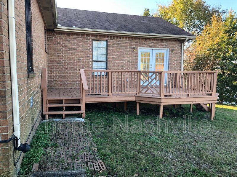 Building Photo - 3653 Chesapeake Dr