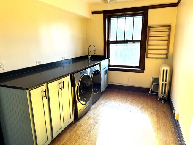 Foto del edificio - 5451 S East View Park