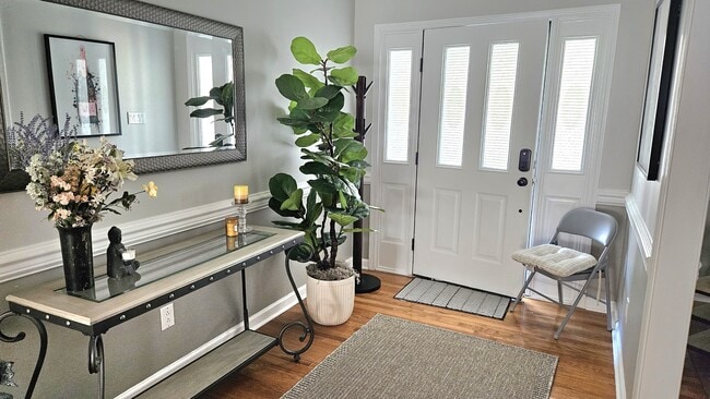 Building Photo - 106 Antler Ln