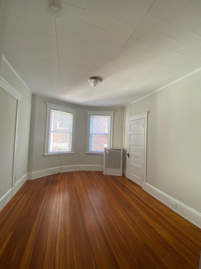 Building Photo - 32 Orkney Rd