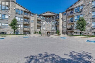 Building Photo - 1-121 Jacksway Crescent