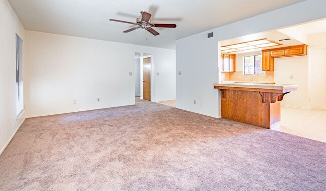Building Photo - Clovis Home for Rent