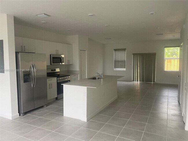 Foto del edificio - 204 SE 10th St