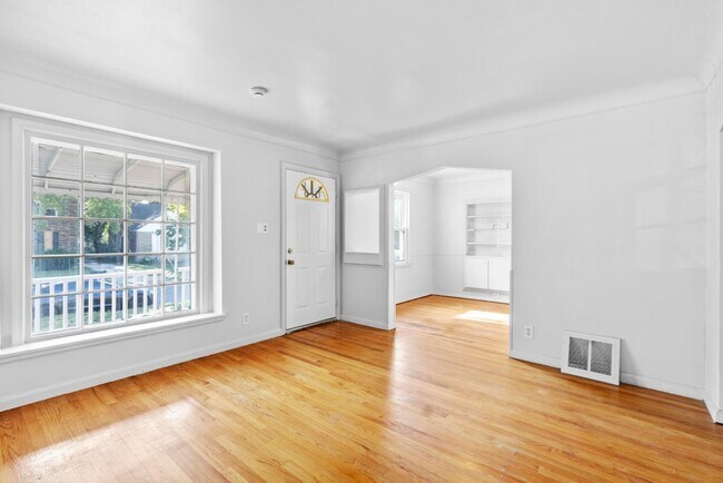 Foto del edificio - 11419 Somerset Ave
