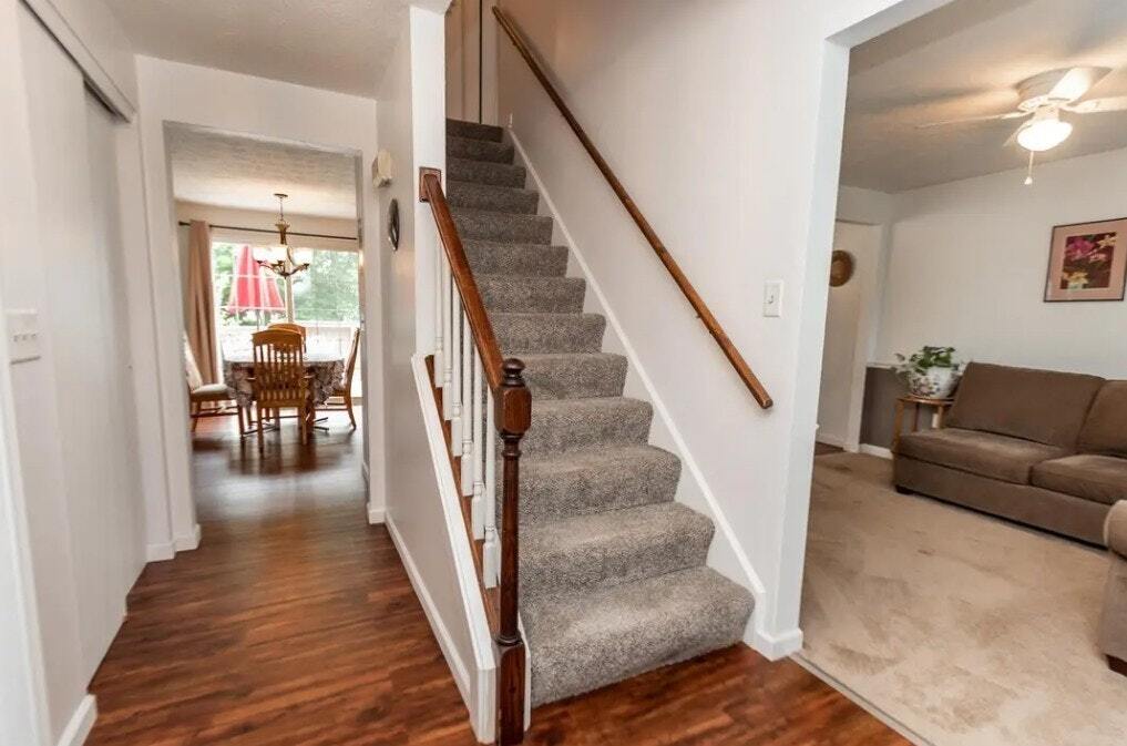 Primary Photo - 78 Fontana Ln