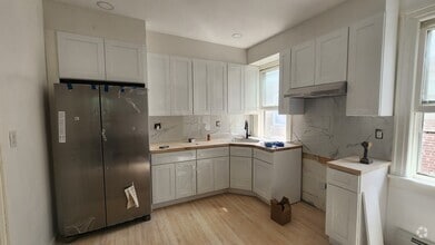 Building Photo - 27 Van Riper Ave