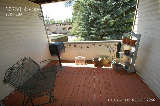 Building Photo - 10750 Rockford Rd - 2 beds, 1 full bath