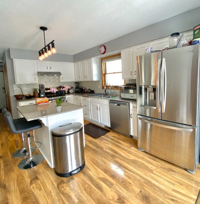 Foto del edificio - 2221 Polk St NE