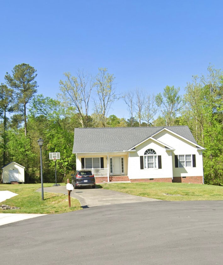 1578 Rogers Pointe Ln, Creedmoor, NC 27522 House Rental in Creedmoor