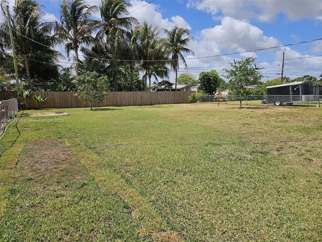 Foto del edificio - 1430 NW 10th St
