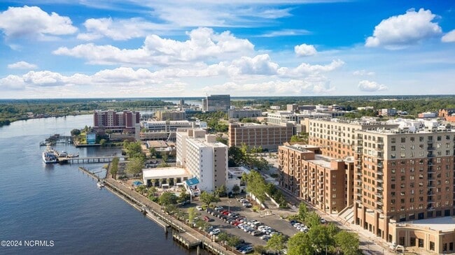 Welcome to your dream condo in the heart o... - Welcome to your dream condo in the heart o...