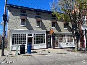 Building Photo - 138 S Front St