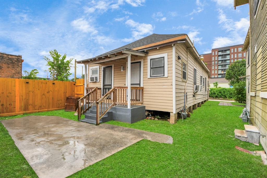 Foto principal - 114 N St Charles St