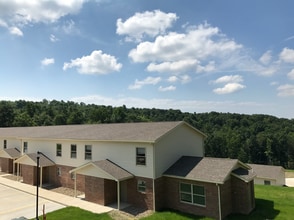 Building Photo - 82 Lockwood Dr