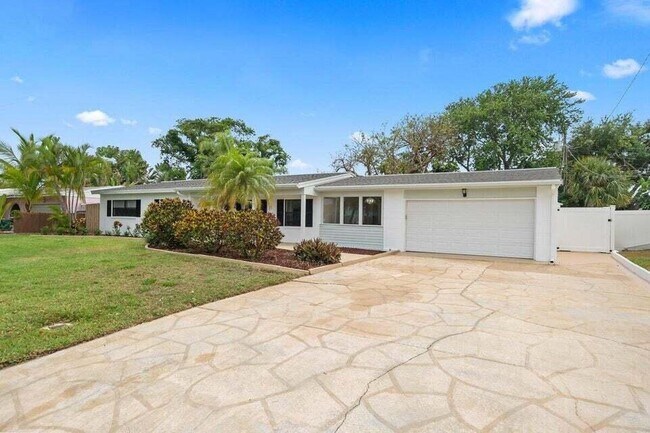 470 Watts Way Cocoa Beach FL - 470 Watts Way Cocoa Beach Fl Building Photo 