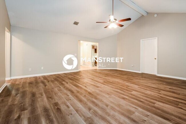 Foto del edificio - 3 Bedroom Pet-Friendly Home in Jacksonville, FL with Main Street Renewal