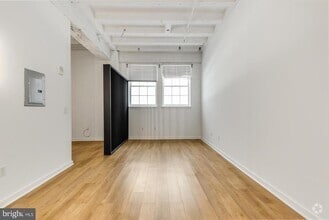 Building Photo - 109 W Wildey St