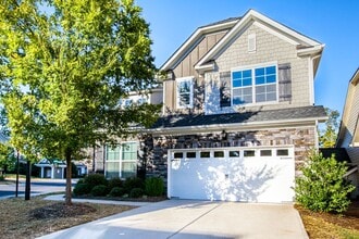 Building Photo - 5818 Glenmore Garden Dr