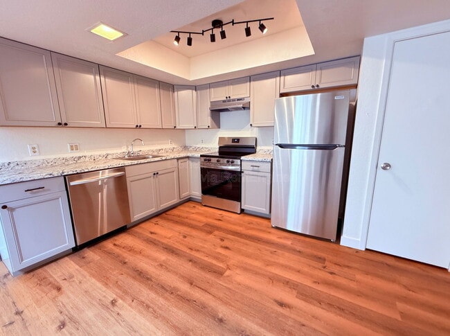 Building Photo - 9797 E La Palma Ave