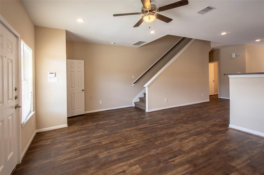 Building Photo - 8530 Homewood Ln