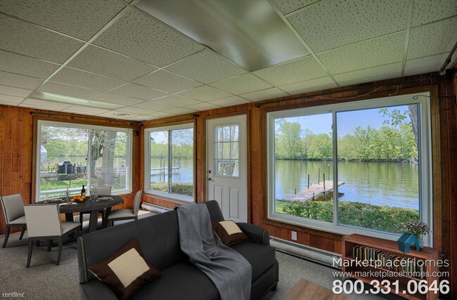 Building Photo - 3460 Horseshoe Island Rd