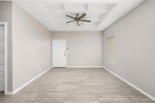 Foto del edificio - 1722 E Davenport St