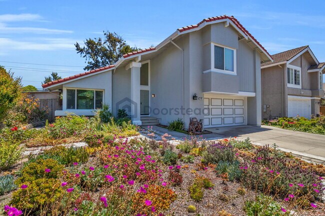 Building Photo - 4320 Peregrine Way
