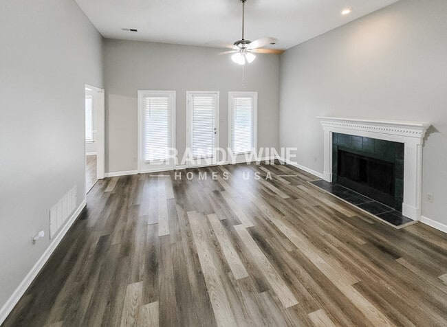 Foto del edificio - 7819 Freehold Dr
