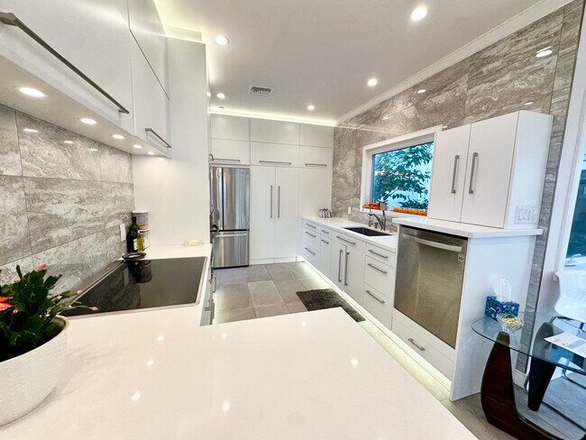 Foto del edificio - 2315 24th St