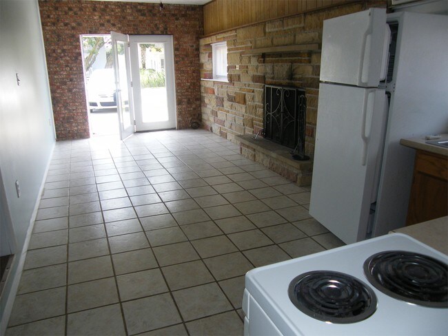 Foto del edificio - 313 N 3rd Ave