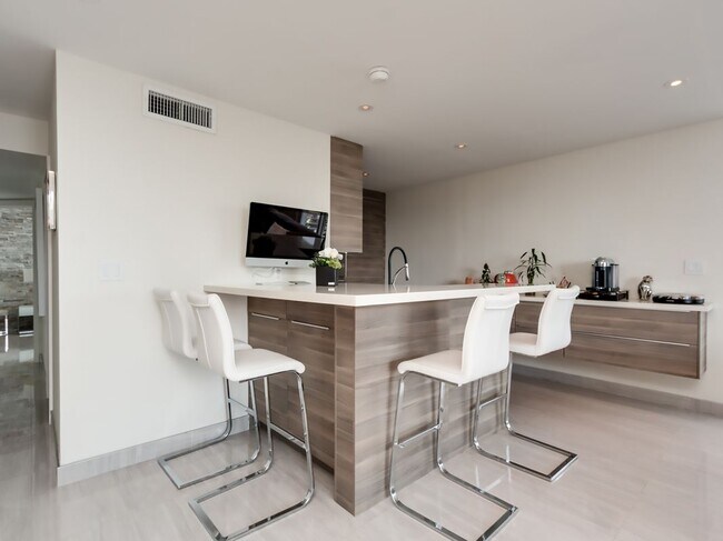 Foto del edificio - 888 Intracoastal Dr