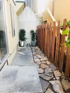 Side Yard - 3380 Monterey Blvd