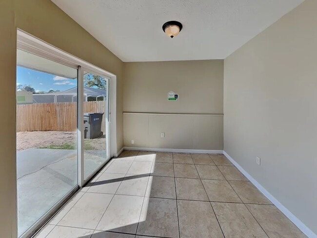 Foto del edificio - 619 Barkfield St