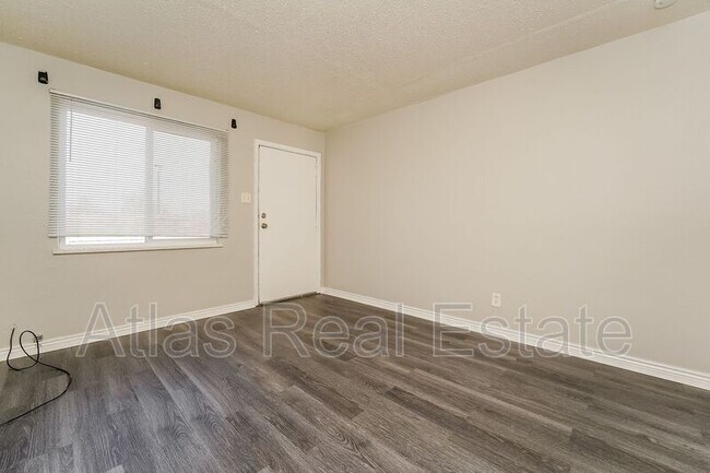 Building Photo - 4538 Clayton St