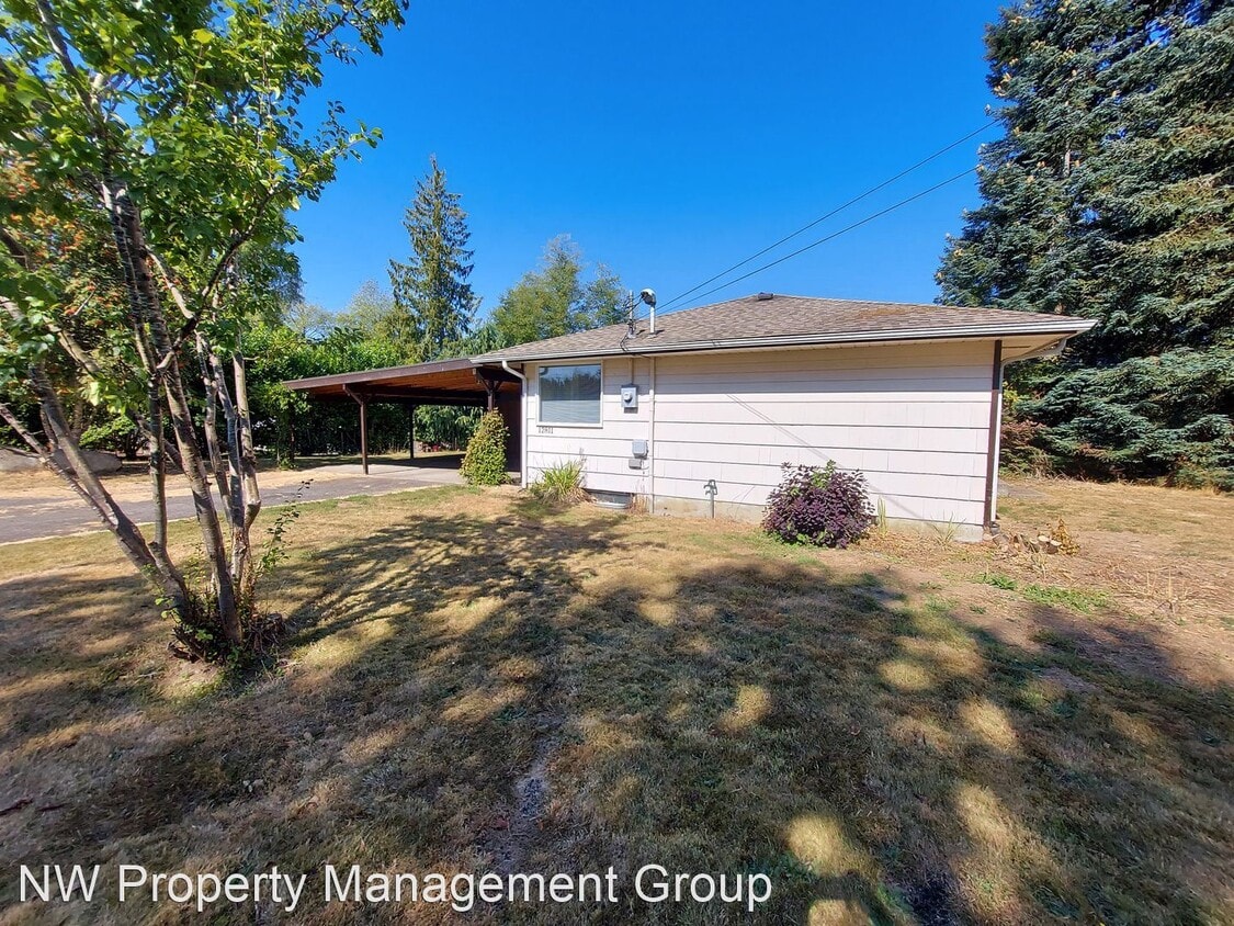 2 br, 1 bath House 12811 20th St NE House Rental in Lake Stevens