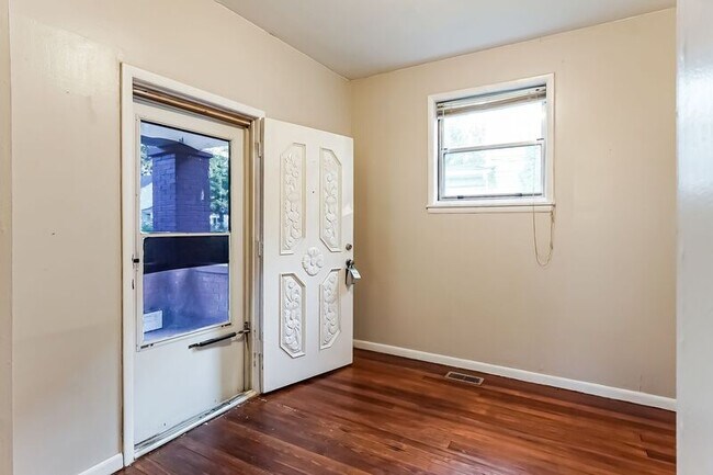 Foto del edificio - 1328 Alabama Ave SW