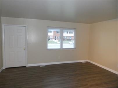 Building Photo - 2131 Roosevelt Ave