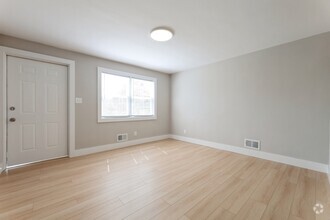 Building Photo - 47 Lanza Ave