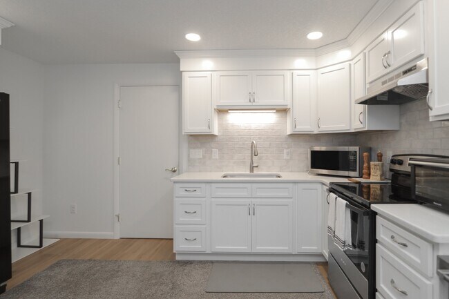 Foto del edificio - 159 Redfern Dr