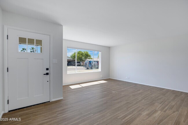 Foto del edificio - 8426 E Monterey Way