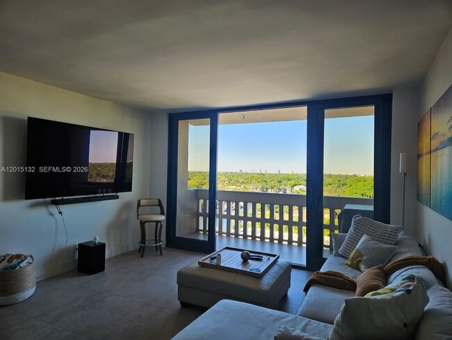 Foto del edificio - 90 Edgewater Dr