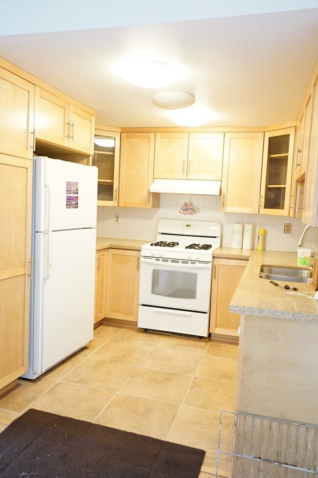 Foto del edificio - 901 Golden Springs Dr