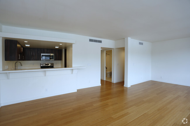 1BR, 1BA-782 SF - Hollywood Ardmore